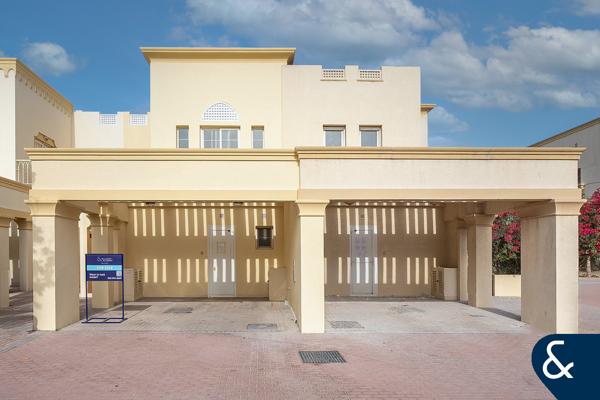 Springs 9 | Type 4M | Facing Lake and Park